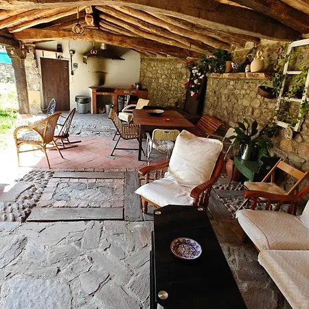 Casona Del Marquesado 2 * Argueso